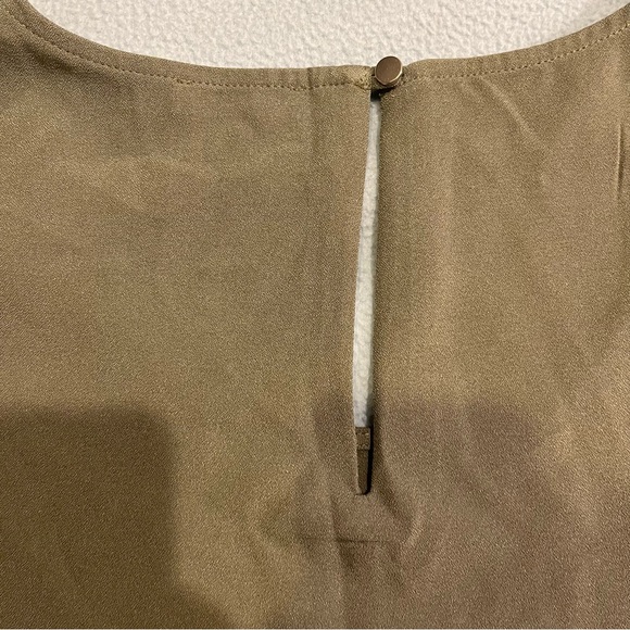 Grey-green flowy shell top - Picture 4 of 5